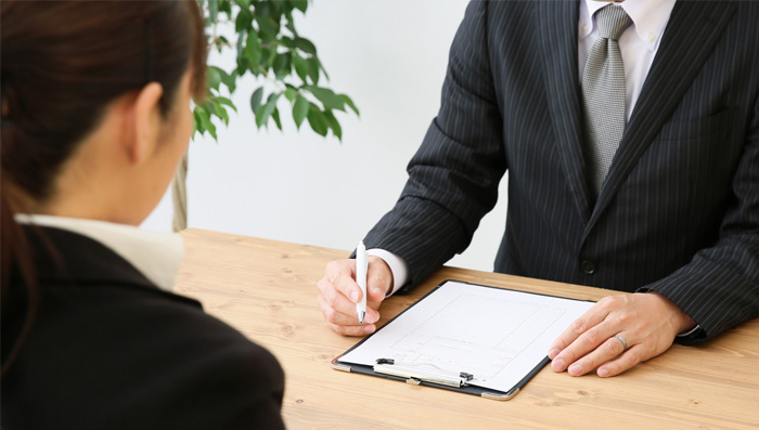 大卒バイリンガル正社員人財